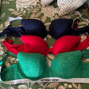 Victoria's Secret Lace & Smooth Bra Trio - Navy, Red, Green 38 D (one extra bra)